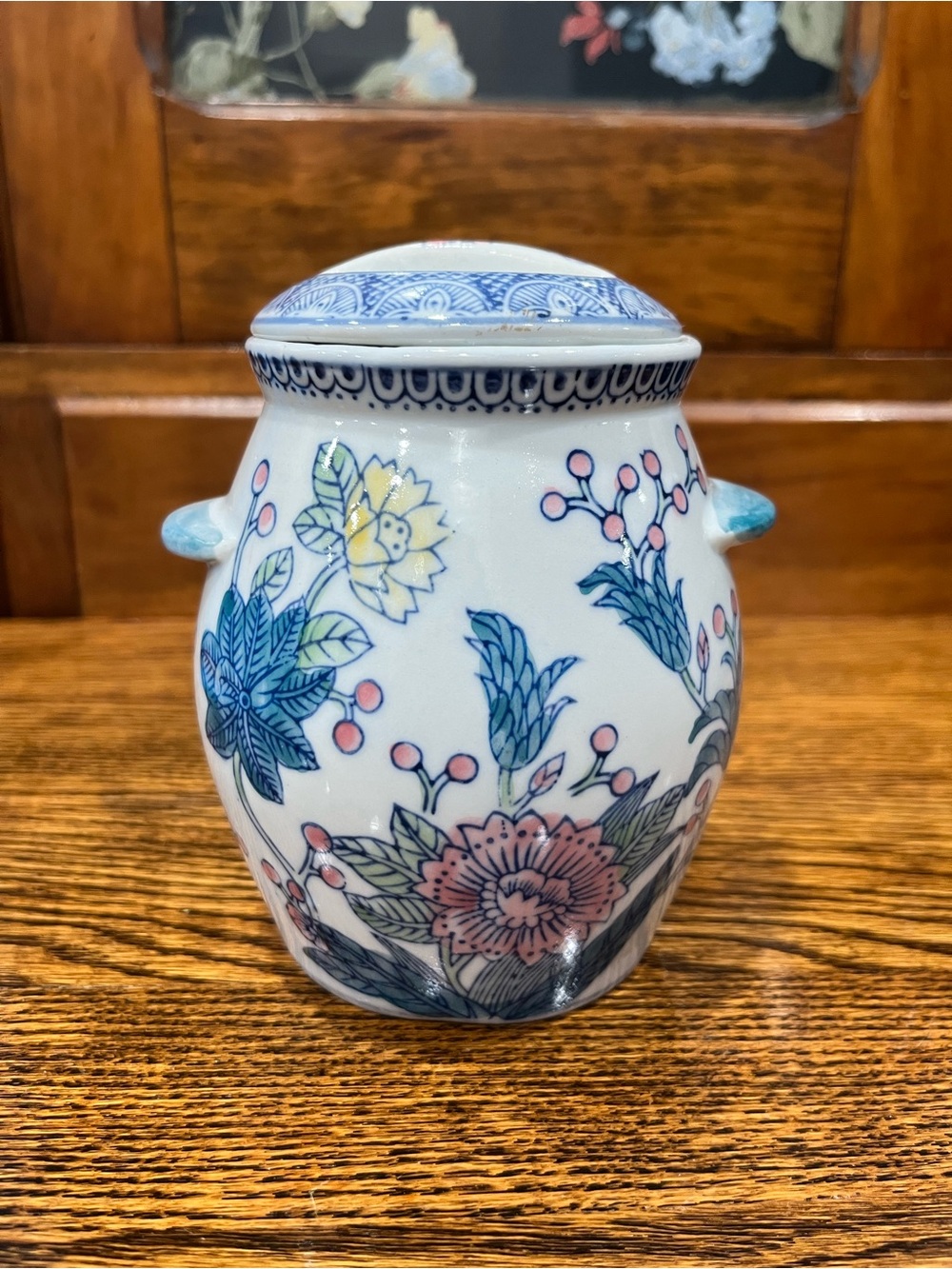 Vintage Floral Ginger Jar – Blue & White Porcelain – Chinoiserie Decor 5.5” Tall